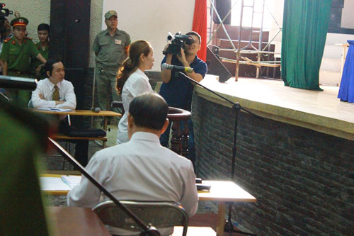 Tuyên án 2 bảo mẫu hành hạ trẻ dã man - 5