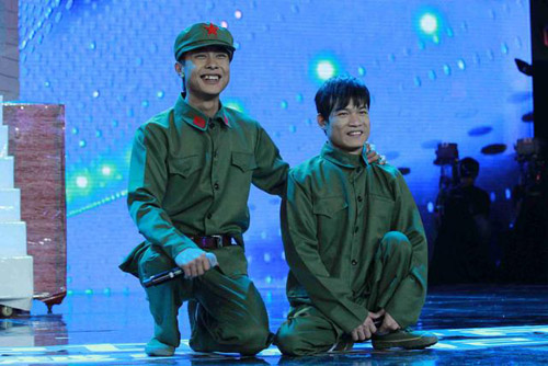 Sốc với anh chàng khoe cơ bắp Got Talent - 4