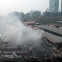 Tin tức trong ngày - Hà Nội: Kho hàng cháy ngùn ngụt