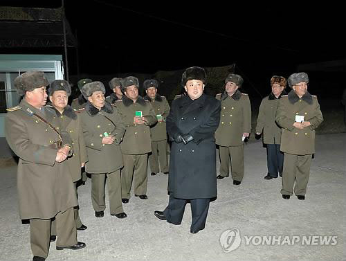 Lính Triều Tiên nhảy dù đêm luyện cách xâm nhập - 1