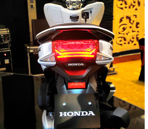 Honda trình làng mẫu pcx 125 mới