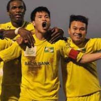 Bóng đá - Một màu V-League