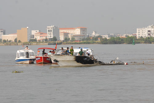 TP.HCM: Tạm dừng hoạt động tàu cánh ngầm - 2