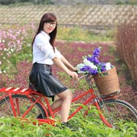 Bạn trẻ - Cuộc sống - Thăm "thung lũng hoa" đẹp nhất Hà Nội