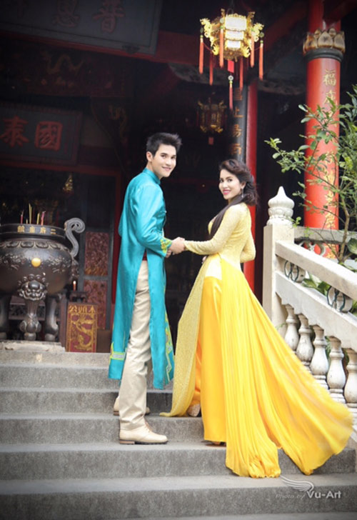 Minh Anh xuống phố xuân bên người đẹp - 13