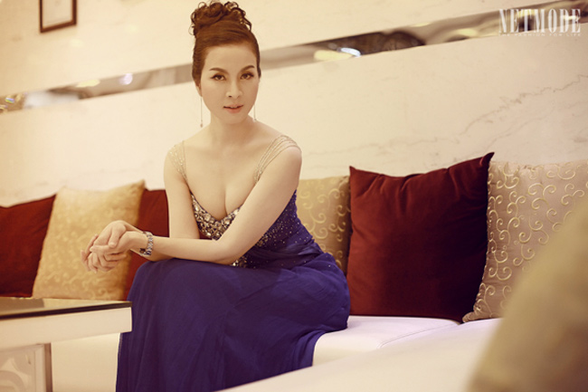Thanh Mai là một diễn viên kiêm MC xinh đẹp. Cô sinh năm 1973.
