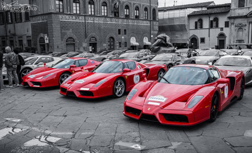“Huyền thoại” Ferrari Enzo quần tụ trên đất “mẹ” - 1