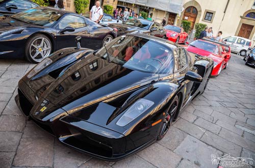 “Huyền thoại” Ferrari Enzo quần tụ trên đất “mẹ” - 4