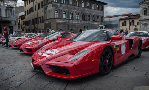“Huyền thoại” Ferrari Enzo quần tụ trên đất “mẹ” - 7