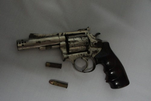 Gia sư “tống tình” nữ sinh lĩnh 18 tháng tù - 1