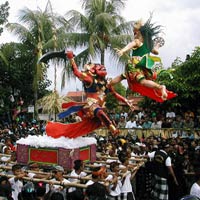 Du lịch - Ngày tết Nyepi không âm thanh ở Indonesia