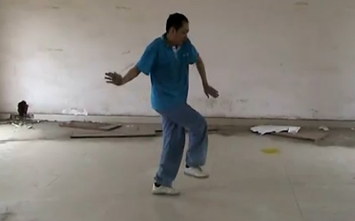 Video: Kinh ngạc “thần đồng” breakdance U50 - 1
