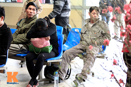 Sinh viên chật vật về quê ăn Tết - 12