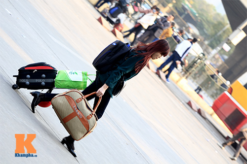 Sinh viên chật vật về quê ăn Tết - 8