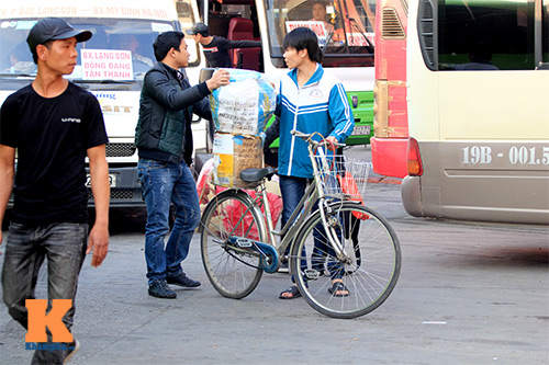 Sinh viên chật vật về quê ăn Tết - 13