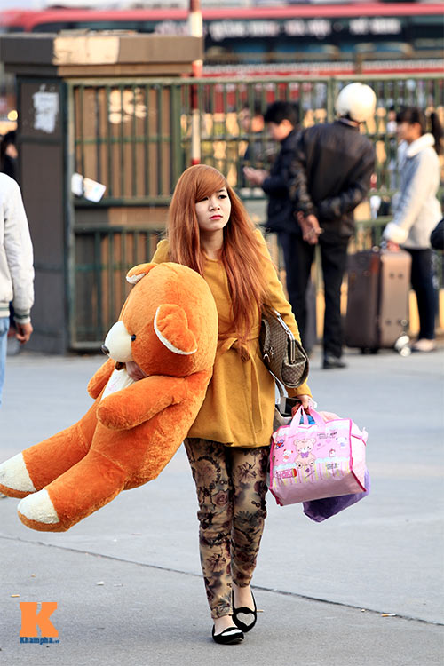 Sinh viên chật vật về quê ăn Tết - 15