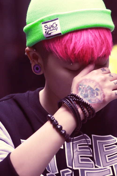 Mặc cá tính như tín đồ tóc hồng - 6