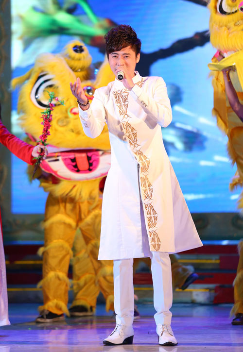 Mr. Đàm quỳ gối tỏ tình Mỹ Tâm - 12