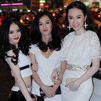 Phim - Angela Phương Trinh dịu dàng bên mẹ và em gái