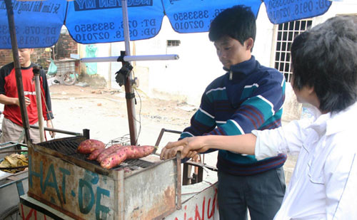 Phận nghèo “chạy Tết” - 2