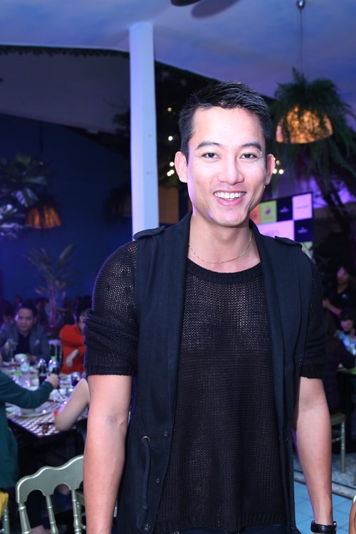 Vợ chồng Thanh Thúy tình cảm dự tiệc - 10