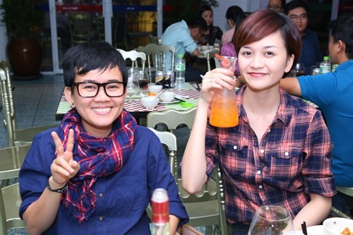 Vợ chồng Thanh Thúy tình cảm dự tiệc - 3