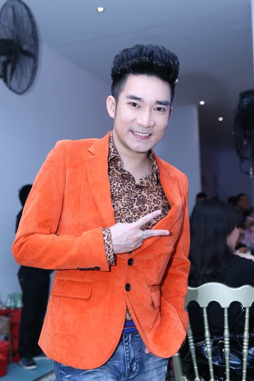 Vợ chồng Thanh Thúy tình cảm dự tiệc - 12