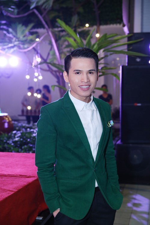 Vợ chồng Thanh Thúy tình cảm dự tiệc - 13