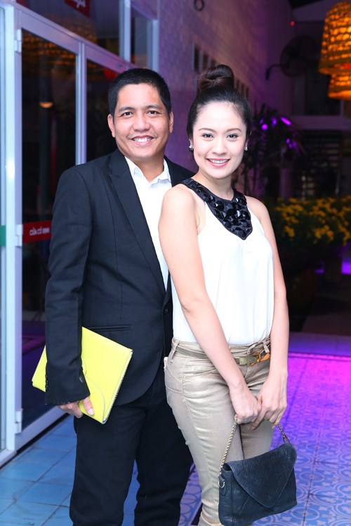 Vợ chồng Thanh Thúy tình cảm dự tiệc - 2