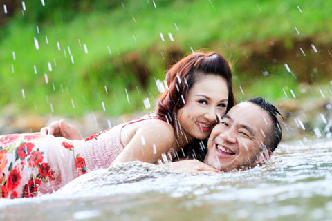 Những cô vợ xinh của "trai xấu" Vbiz - 8