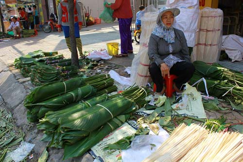 Độc đáo “chợ lá dong” giữa lòng thành phố - 5