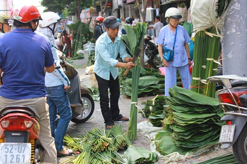 Độc đáo “chợ lá dong” giữa lòng thành phố - 8