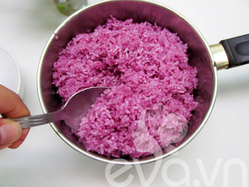 Ăn Tết với bánh tét lá cẩm - 4