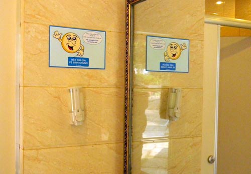 Bên trong nhà vệ sinh 5 sao giữa Sài Gòn - 4