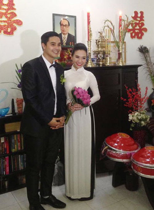 Baggio quỳ gối cầu hôn cô dâu xinh đẹp - 2