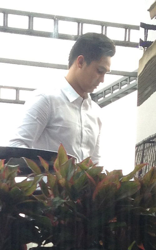 Baggio quỳ gối cầu hôn cô dâu xinh đẹp - 17