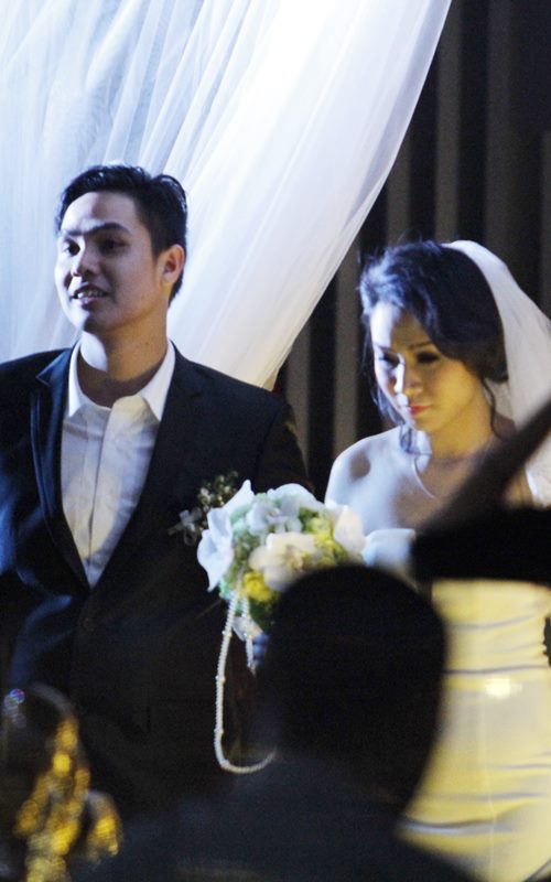 Baggio quỳ gối cầu hôn cô dâu xinh đẹp - 11