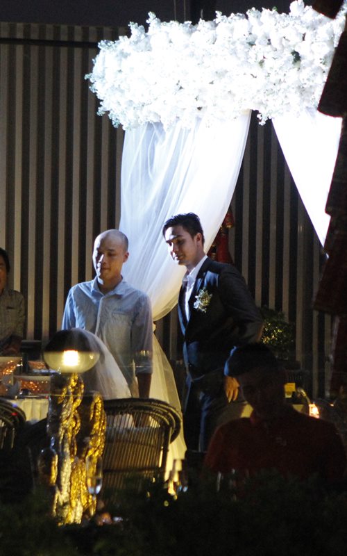 Baggio quỳ gối cầu hôn cô dâu xinh đẹp - 14