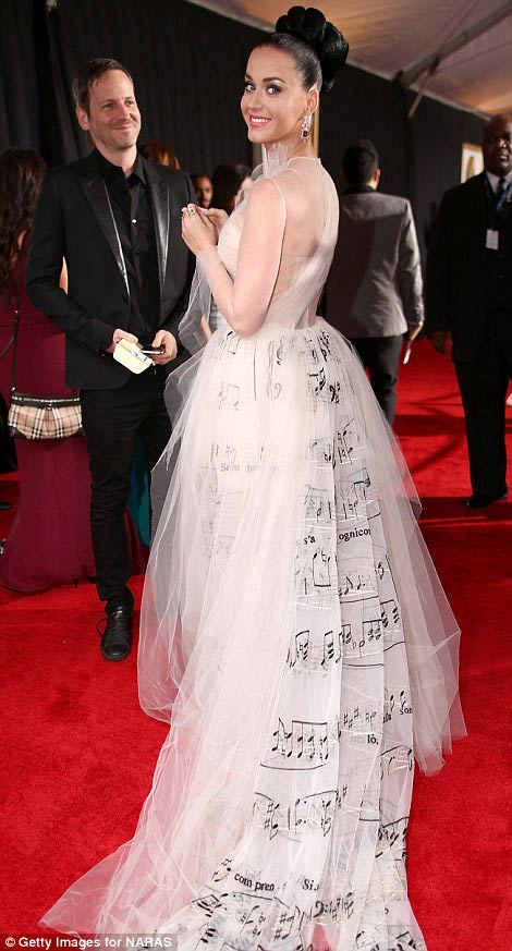 Paris Hilton gây sốc khi mặc xuyên thấu - 13