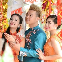 Ca nhạc - MTV - Bích Hữu, Nhật Kim Anh quyến rũ Hàn Thái Tú