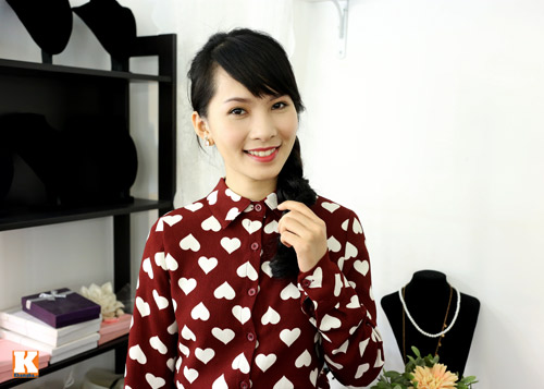 Video: Nữ công sở tươi tắn ngày đầu năm - 11