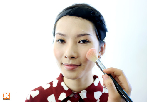 Video: Nữ công sở tươi tắn ngày đầu năm - 9