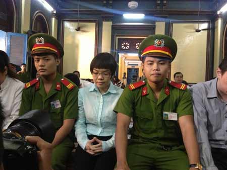 "Siêu lừa" Huyền Như lãnh án chung thân - 1