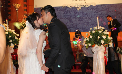 Khi người đẹp đắm say trong men tình - 10