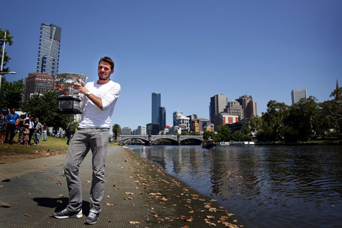 Wawrinka giản dị ăn mừng danh hiệu Australian Open 2014 - 3