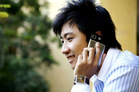 Những thầy giáo “hotboy” nhiều fan hâm mộ - 2