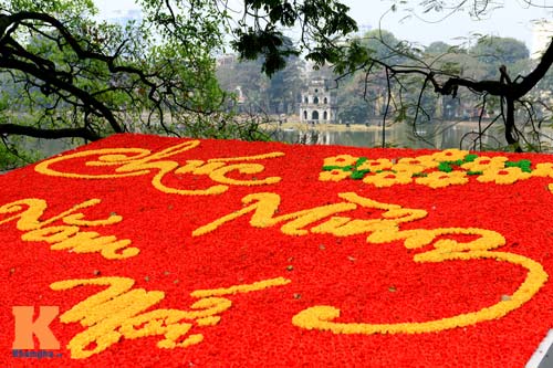 Hà Nội trang hoàng đón Tết Nguyên đán 2014 - 2