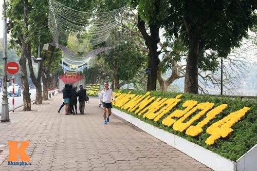 Hà Nội trang hoàng đón Tết Nguyên đán 2014 - 3