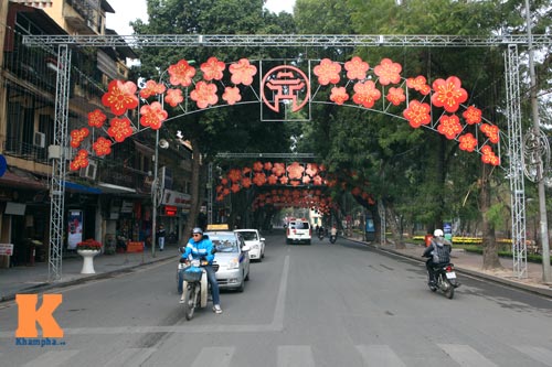 Hà Nội trang hoàng đón Tết Nguyên đán 2014 - 17