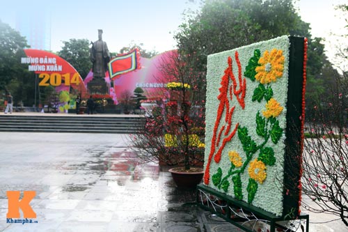Hà Nội trang hoàng đón Tết Nguyên đán 2014 - 15